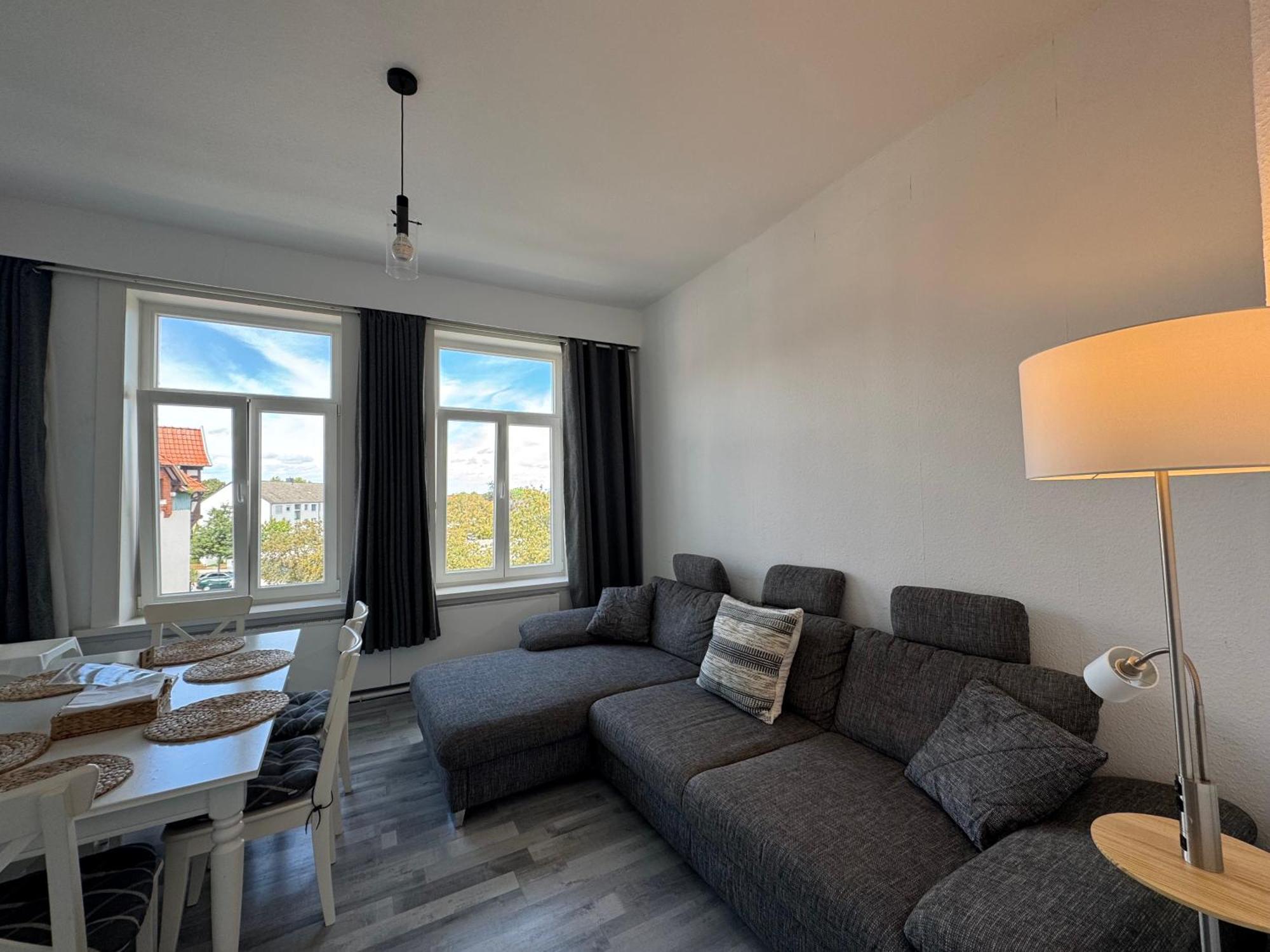 Moderne 4 Zimmer Apartment Mit Bergblick Stadtzentrum Contactless Check-In Gehrden  Exterior photo