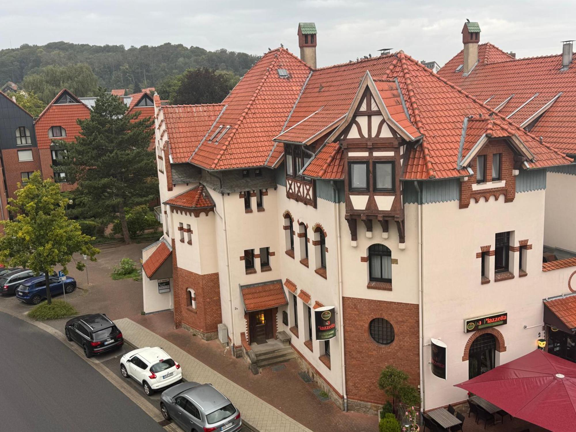Moderne 4 Zimmer Apartment Mit Bergblick Stadtzentrum Contactless Check-In Gehrden  Exterior photo