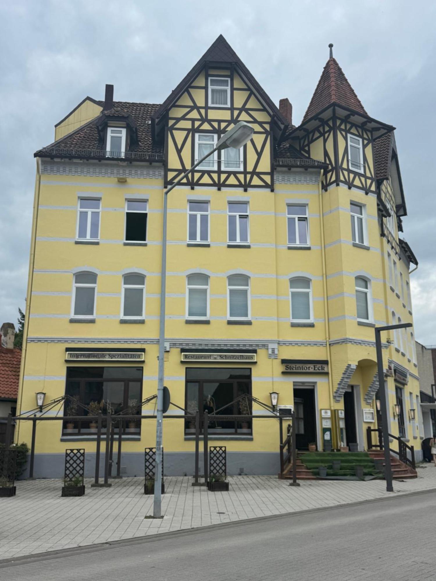 Moderne 4 Zimmer Apartment Mit Bergblick Stadtzentrum Contactless Check-In Gehrden  Exterior photo